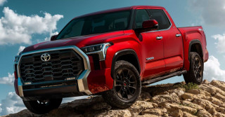 2022-toyota-tundra-limited-trd-off-road-exterior-front-quarter