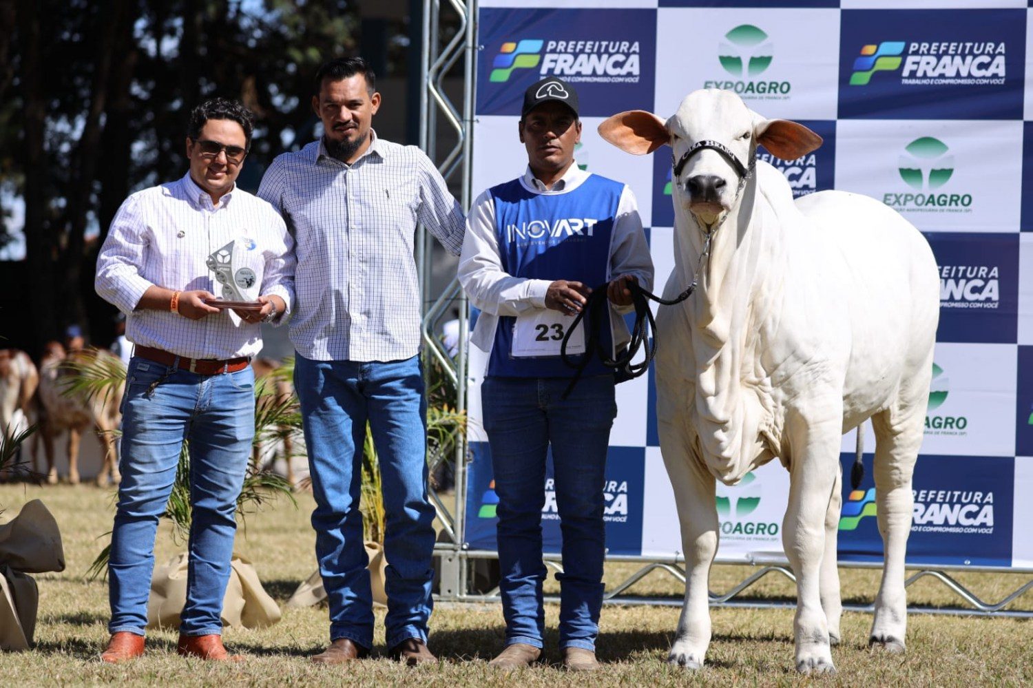 Lamborghini FIV Paranã - casa-branca-Agropastoril-e-o-Melhor-Expositor-e-Melhor-Expositor-Iniciante-da-Expoagro-Franca-2022-foto-douglas-nascente8