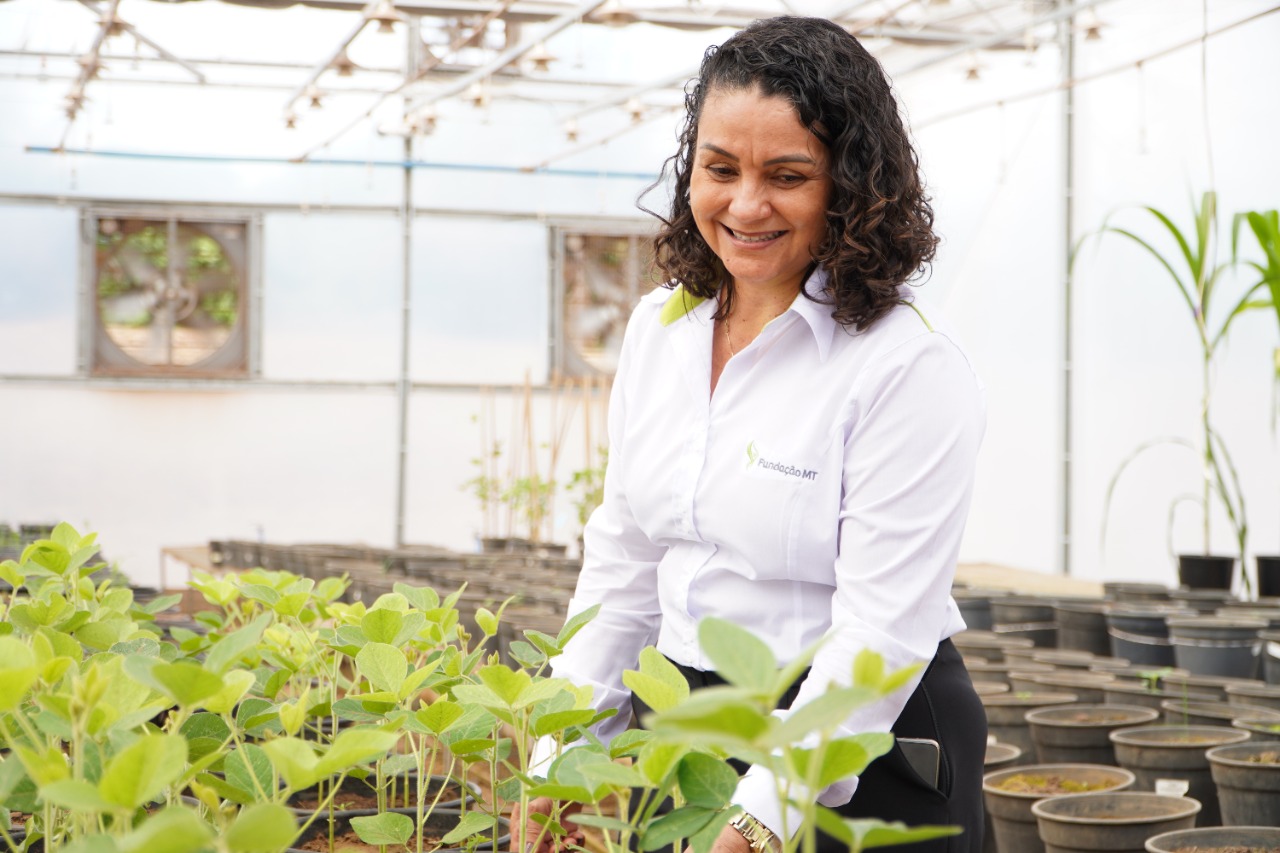 Nematologista Rosangela Silva, da Fundação MT