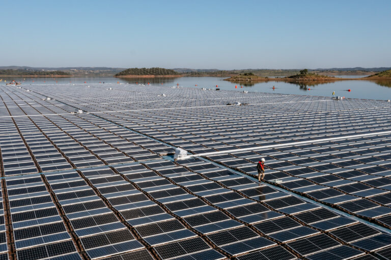 erngias portugal - usina solar hibrida instalacao