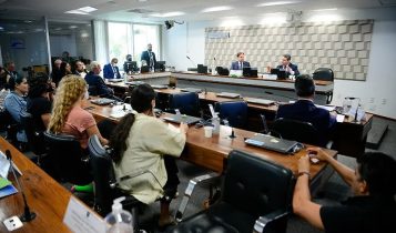 Debatedores manifestam posições antagônicas sobre PL dos Agrotóxicos