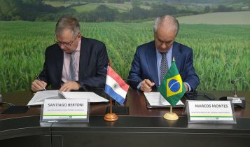 Brasil e Paraguai assinam acordo para ações conjuntas na área de saúde animal