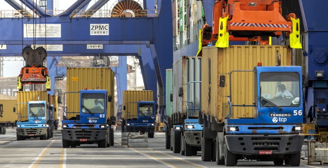 Maersk pede cautela e diz que voltará a usar o Mar Vermelho quando for seguro