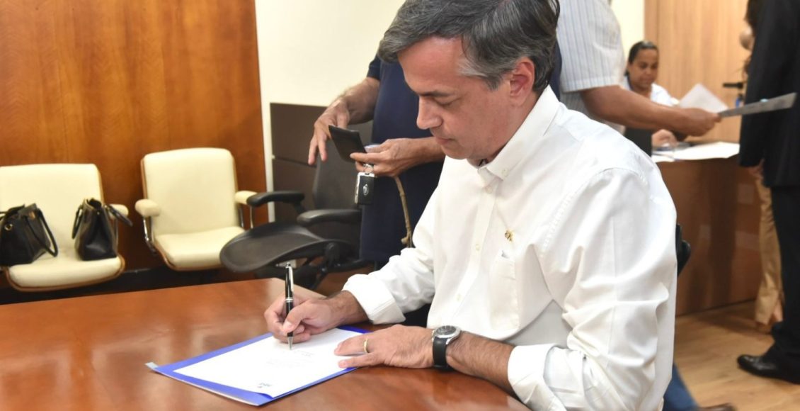 Novo presidente da ABCZ, Gabriel Garcia Cid assina termo de posse