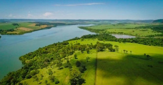 fazenda na beira do rio - fotao