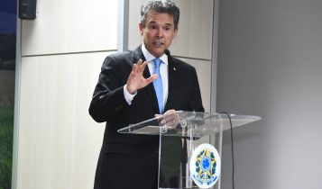 André de Paula assume o Ministério da Pesca e Aquicultura