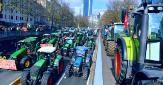 Brussels-Tractors-Farmers-AP-PhotoGeert-Vanden-Wijngaert