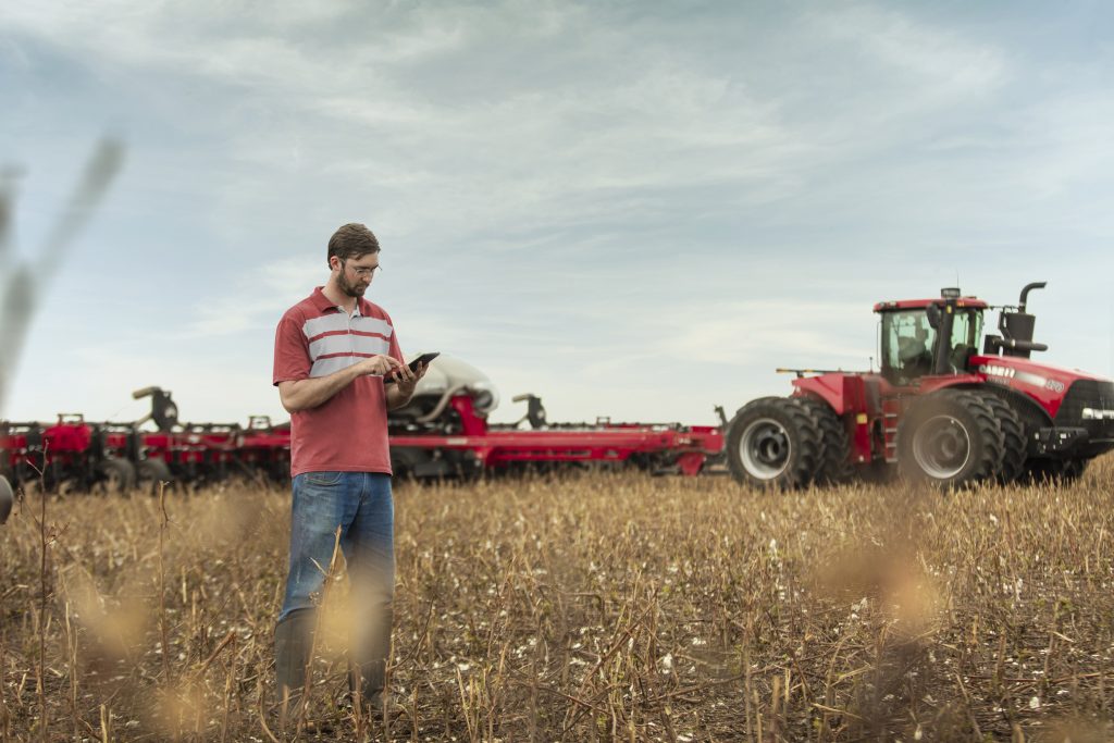 Case_Maquinas agronomo no campo