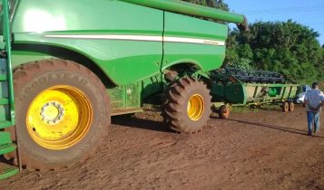 colheitadeira da john deere - parana