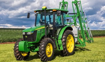 John Deere desenvolve motor a etanol para máquinas agrícolas; confira