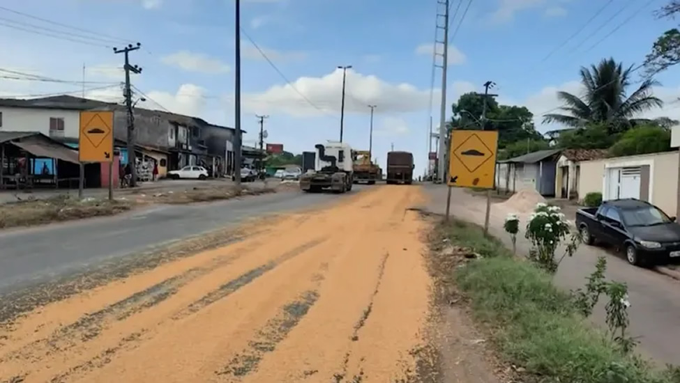 Caminhões de grãos são alvo de assaltantes na BR-135