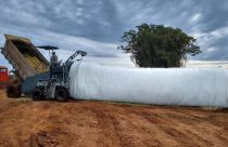 Nova embolsadora autopropelida torna o armazenamento de silagem versátil e eficiente