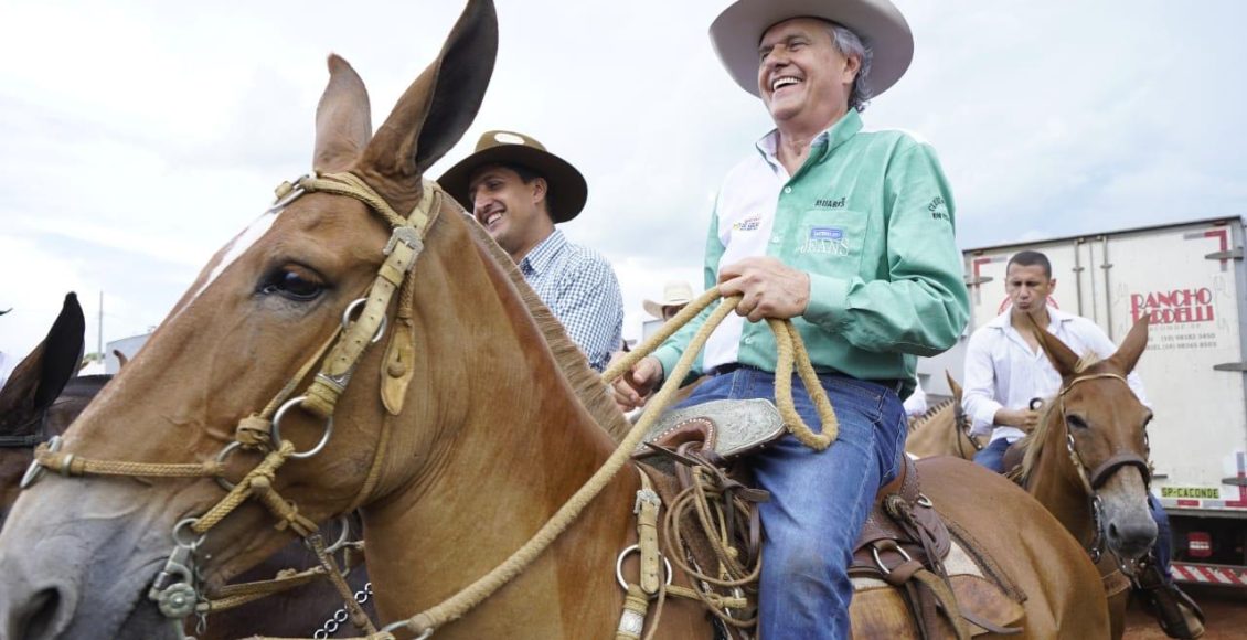 governador ronaldo caiado vai ao stf pela taxa do agro