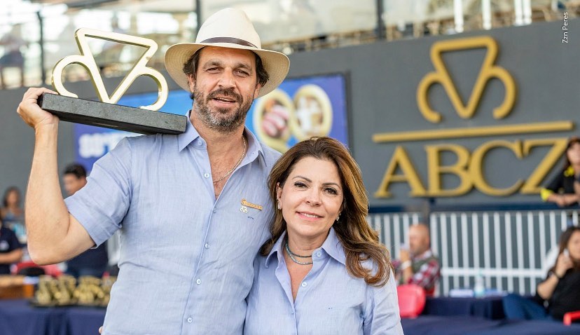 ExpoZebu - Grandes Campeões da raça Tabapuã - Parque Fernando Costa