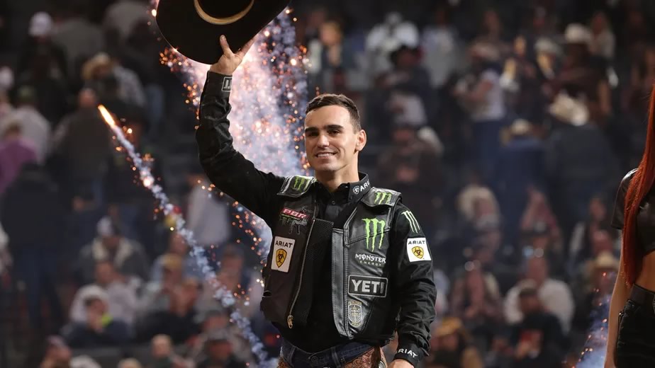 José Vitor Leme, dono de vários recordes na PBR, é o vice-líder do ranking, com 906 pontos / Foto: PBR