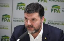 Lupion sobre pis/confins