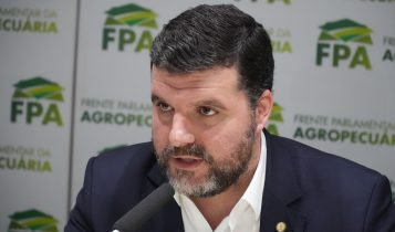 Lupion sobre pis/confins