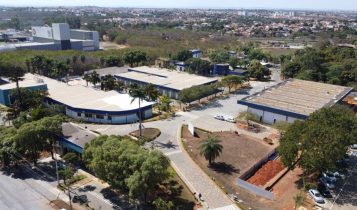 Unidade em Montes Claros produz vacinas e produtos injetáveis para uso na pecuária