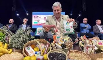 Ministro do Desenvolvimento Agrário e Agricultura Familiar, Paulo Teixeira.