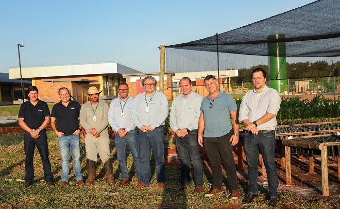 Diretor-geral do Senar visita Centro de Excelência em Bovinocultura de Corte