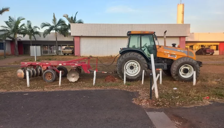 Operação Ápate em Uberlândia máquina agrícola