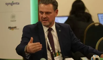 Ministro Carlos Fávaro