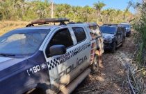 Homens invadem e destroem fazenda, mas acabam no camburão