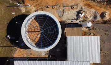 Maior churrasqueira do mundo assa 5.000 kg de carne de uma vez