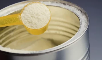 Governador sanciona lei que protege produtores catarinenses e proíbe reconstituição de leite em pó importado em SC