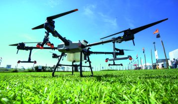 Os drones na agricultura estão transformando a maneira como as plantações são gerenciadas, proporcionando vantagens notáveis e contribuindo para uma produção mais eficiente e sustentável.