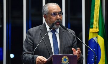 senador Paulo Paim (PT-RS);