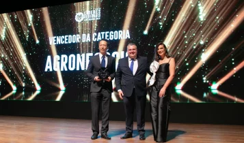 Castrolanda conquista prêmio do LIDE Paraná de melhor companhia do Agronegócio