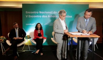 Mapa e ApexBrasil assinam acordo de cooperação para estimular agropecuária