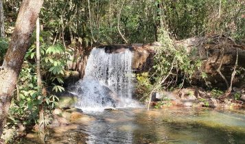 Cachoeira na propriedade de Carlos Sfreddo