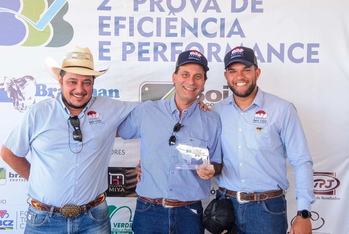 Alvaro Oliveira Lima - campeao touro brahman