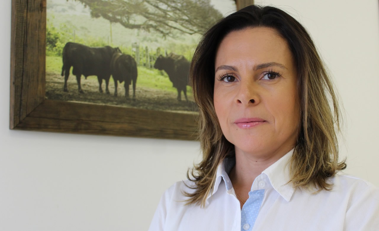 Ana Doralina Alves Menezes, Gerente Nacional do Programa Carne Angus Certificada