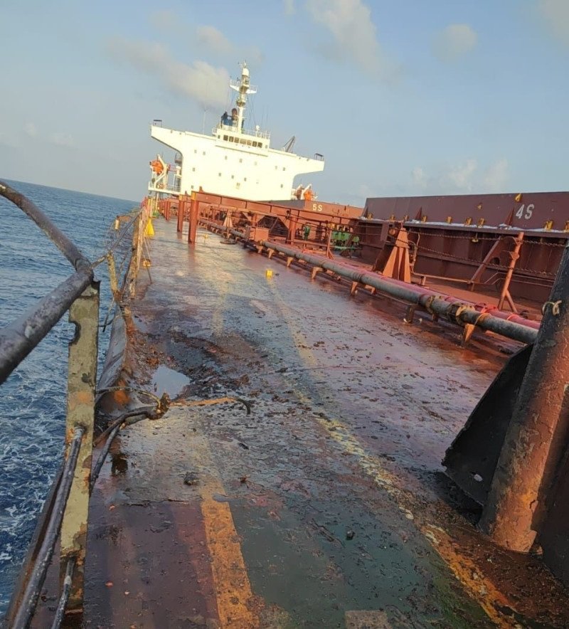 Foto dos possíveis danos ao navio "Star Iris"