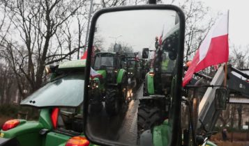 Agricultores fazem protesto em Poznan, na Polônia