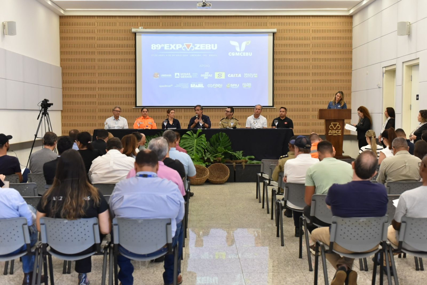 abertura oficial da expozebu 2024