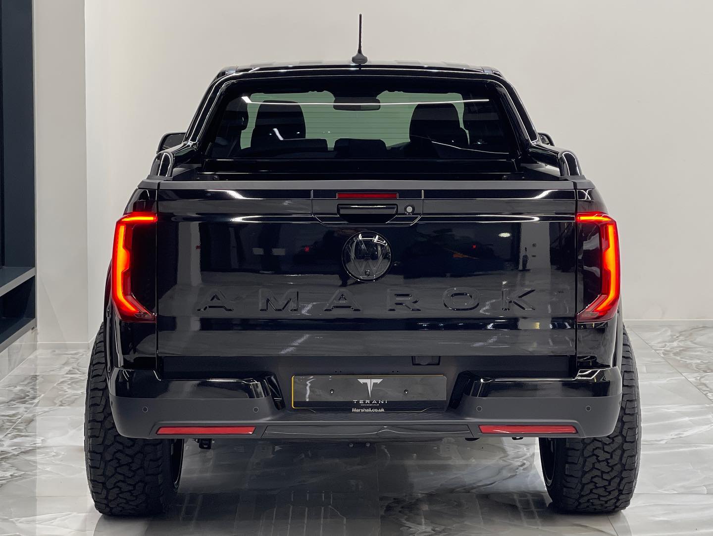 Amarok V6 vendida na europa - Terani customizacao