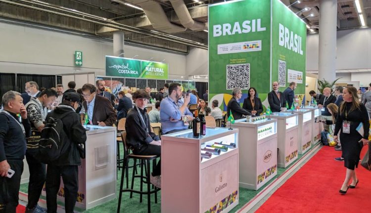 Empresas brasileiras ampliam novos mercados na maior feira alimentar da América do Norte