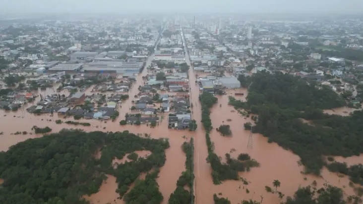 Barragem 14 de Julho rompe no Rio Grande do Sul, diz governador Eduardo Leite