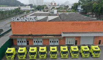AMAGGI recebe primeiros caminhões movidos a B100 na fábrica da Scania