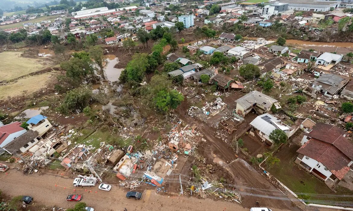 Mortes por enchentes do Rio Grande do Sul chegam a 177