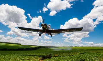 Após sucesso do Ipanema na Agrishow, Embraer levará o avião agrícola ao Bahia Farm Show