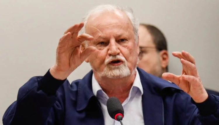 O fundador do MST (Movimento dos Trabalhadores Rurais Sem-Terra), João Pedro Stedile, disse em 6 de junho que o governo do presidente Luiz Inácio Lula da Silva (PT)