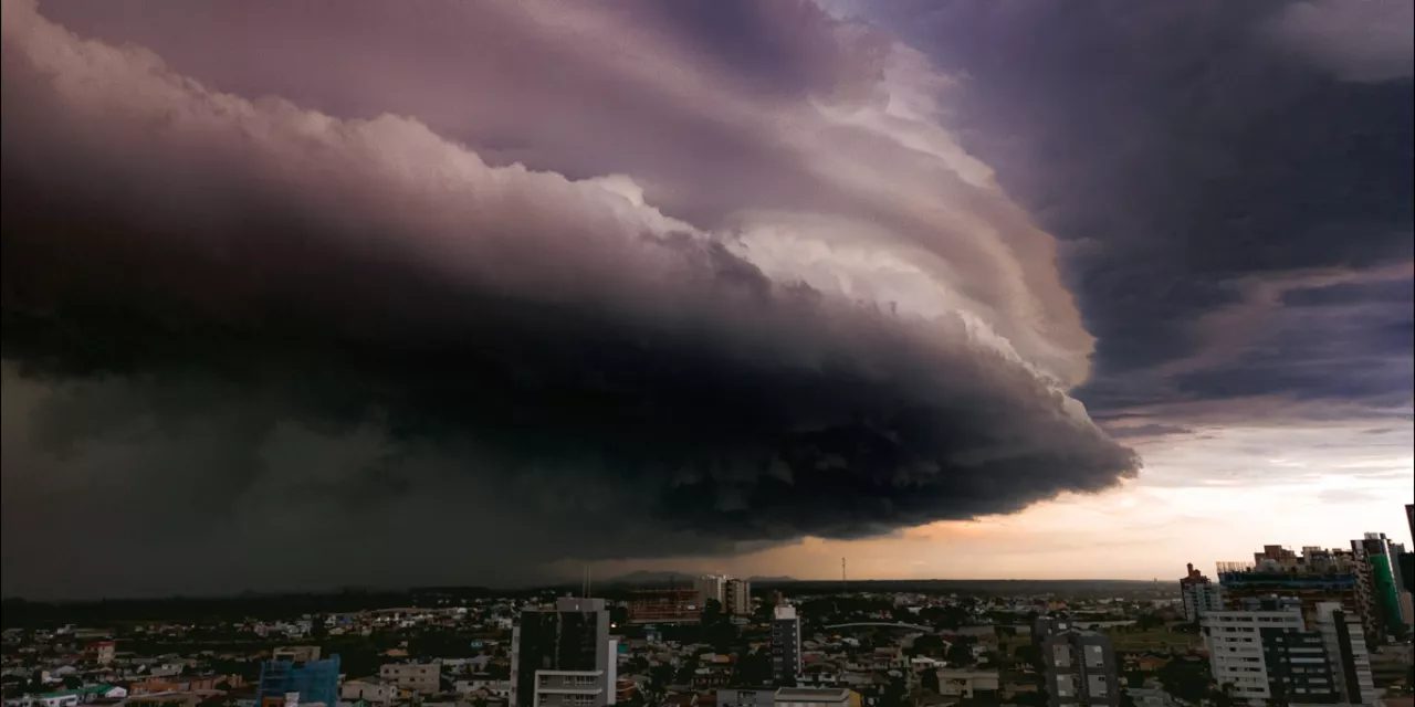 Temporais e baixa umidade do ar: confira a previsão para o Brasil