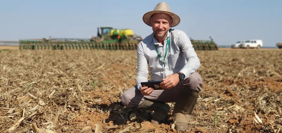 Setor agropecuário reduz demanda por trabalho básico e busca profissionais qualificados