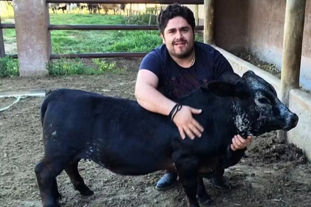 Conhela o lado fazendeiro dos cantores Cesar Menotti e Fabiano