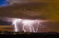 Temporais avançam sobre estados e regiões do litoral brasileiro; veja a previsão